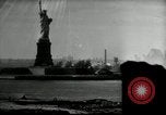 Image Liberty Island et Manhattan New York United States USA, 1948, de la seconde 6 séquences d'archives historiques vidéo 65675030575