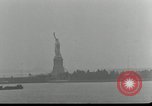 Image Liberty Island et Manhattan New York United States USA, 1948, de la seconde 18 séquences d'archives historiques vidéo 65675030575