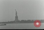 Image Liberty Island et Manhattan New York United States USA, 1948, de la seconde 19 séquences d'archives historiques vidéo 65675030575