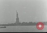 Image Liberty Island et Manhattan New York United States USA, 1948, de la seconde 21 séquences d'archives historiques vidéo 65675030575