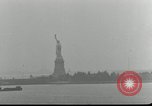 Image Liberty Island et Manhattan New York United States USA, 1948, de la seconde 22 séquences d'archives historiques vidéo 65675030575