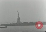 Image Liberty Island et Manhattan New York United States USA, 1948, de la seconde 23 séquences d'archives historiques vidéo 65675030575