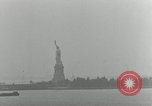 Image Liberty Island et Manhattan New York United States USA, 1948, de la seconde 27 séquences d'archives historiques vidéo 65675030575