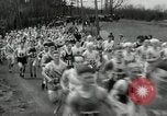 Standbild Marathon Rennen Boston Massachusetts USA, 1932, aus Sekunde 26 historischem Filmmaterial Videoclip 65675030581