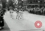 Standbild Marathon Rennen Boston Massachusetts USA, 1932, aus Sekunde 43 historischem Filmmaterial Videoclip 65675030581