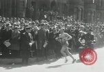 Standbild Marathon Rennen Boston Massachusetts USA, 1932, aus Sekunde 59 historischem Filmmaterial Videoclip 65675030581