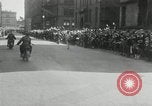 Standbild Marathon Rennen Boston Massachusetts USA, 1932, aus Sekunde 62 historischem Filmmaterial Videoclip 65675030581