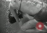 Standbild aquatic Dance Paris Frankreich, 1934, aus Sekunde 36 historischem Filmmaterial Videoclip 65675030590