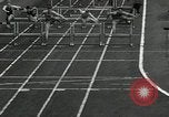 Image Les joueurs de Stanford gagnent 1934 compétitions sur piste et sur le terrain Philadelphia Pennsylvania USA, 1934, de la seconde 27 séquences d'archives historiques vidéo 65675030592
