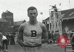 Image Les joueurs de Stanford gagnent 1934 compétitions sur piste et sur le terrain Philadelphia Pennsylvania USA, 1934, de la seconde 34 séquences d'archives historiques vidéo 65675030592