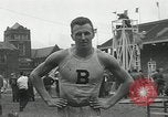 Image Les joueurs de Stanford gagnent 1934 compétitions sur piste et sur le terrain Philadelphia Pennsylvania USA, 1934, de la seconde 35 séquences d'archives historiques vidéo 65675030592