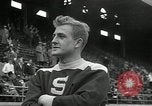 Image Les joueurs de Stanford gagnent 1934 compétitions sur piste et sur le terrain Philadelphia Pennsylvania USA, 1934, de la seconde 49 séquences d'archives historiques vidéo 65675030592