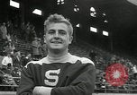 Image Les joueurs de Stanford gagnent 1934 compétitions sur piste et sur le terrain Philadelphia Pennsylvania USA, 1934, de la seconde 50 séquences d'archives historiques vidéo 65675030592