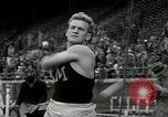 Image Les joueurs de Stanford gagnent 1934 compétitions sur piste et sur le terrain Philadelphia Pennsylvania USA, 1934, de la seconde 60 séquences d'archives historiques vidéo 65675030592