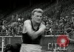 Image Les joueurs de Stanford gagnent 1934 compétitions sur piste et sur le terrain Philadelphia Pennsylvania USA, 1934, de la seconde 62 séquences d'archives historiques vidéo 65675030592