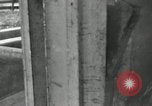 Standbild Milch Fässer Saint Clairsville Ohio USA, 1940, aus Sekunde 30 historischem Filmmaterial Videoclip 65675030600
