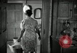 Standbild der HaUSArbeit ohne Strom Saint Clairsville Ohio USA, 1940, aus Sekunde 18 historischem Filmmaterial Videoclip 65675030602