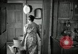 Standbild der HaUSArbeit ohne Strom Saint Clairsville Ohio USA, 1940, aus Sekunde 19 historischem Filmmaterial Videoclip 65675030602