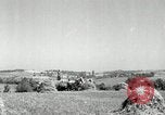 Standbild Landwirt schneiden alte Maisstängel Saint Clairsville Ohio USA, 1940, aus Sekunde 9 historischem Filmmaterial Videoclip 65675030603
