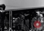 Standbild P-38 Ebene Montage Australien, 1942, aus Sekunde 36 historischem Filmmaterial Videoclip 65675030610