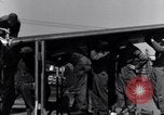 Standbild P-38 Ebene Montage Australien, 1942, aus Sekunde 37 historischem Filmmaterial Videoclip 65675030610