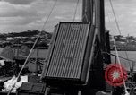 Standbild P-38 Ebene Montage Australien, 1942, aus Sekunde 17 historischem Filmmaterial Videoclip 65675030611