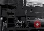 Standbild P-38 Ebene Montage Australien, 1942, aus Sekunde 22 historischem Filmmaterial Videoclip 65675030611