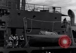 Standbild P-38 Ebene Montage Australien, 1942, aus Sekunde 23 historischem Filmmaterial Videoclip 65675030611
