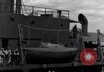 Standbild P-38 Ebene Montage Australien, 1942, aus Sekunde 24 historischem Filmmaterial Videoclip 65675030611