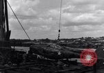 Standbild P-38 Ebene Montage Australien, 1942, aus Sekunde 34 historischem Filmmaterial Videoclip 65675030611