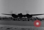 Standbild P-38 Flugzeuge Australien, 1942, aus Sekunde 4 historischem Filmmaterial Videoclip 65675030613