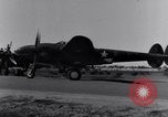 Standbild P-38 Flugzeuge Australien, 1942, aus Sekunde 22 historischem Filmmaterial Videoclip 65675030613