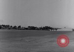 Standbild P-38 Flugzeuge Australien, 1942, aus Sekunde 36 historischem Filmmaterial Videoclip 65675030613