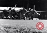 Standbild P-38 Flugzeug Propeller Assembly Australien, 1942, aus Sekunde 3 historischem Filmmaterial Videoclip 65675030614