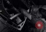 Standbild P-38 Flugzeug Propeller Assembly Australien, 1942, aus Sekunde 38 historischem Filmmaterial Videoclip 65675030614
