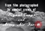 Standbild B-24 Liberator Flugzeuge auf Bombing Run Deutschland, 1945, aus Sekunde 27 historischem Filmmaterial Videoclip 65675030615