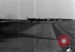 Image P-38 Avion Nuthhampstead Angleterre, 1943, de la seconde 1 séquences d'archives historiques vidéo 65675030629