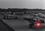 Image P-38 Avion Nuthhampstead Angleterre, 1943, de la seconde 17 séquences d'archives historiques vidéo 65675030629