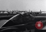 Image P-38 Avion Nuthhampstead Angleterre, 1943, de la seconde 22 séquences d'archives historiques vidéo 65675030629