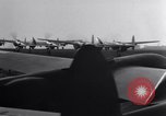 Image P-38 Avion Nuthhampstead Angleterre, 1943, de la seconde 25 séquences d'archives historiques vidéo 65675030629