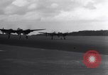 Image P-38 Avion Nuthhampstead Angleterre, 1943, de la seconde 39 séquences d'archives historiques vidéo 65675030629
