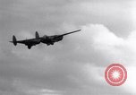 Image P-38 Avion Nuthhampstead Angleterre, 1943, de la seconde 45 séquences d'archives historiques vidéo 65675030629