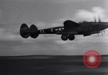 Image P-38 Avion Nuthhampstead Angleterre, 1943, de la seconde 61 séquences d'archives historiques vidéo 65675030629
