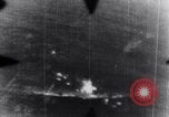 Standbild Angriff auf deutsche U-Boot U europäische Theater, 1942, aus Sekunde 58 historischem Filmmaterial Videoclip 65675030630