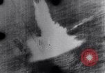 Standbild Angriff auf deutsche U-Boot U europäische Theater, 1942, aus Sekunde 60 historischem Filmmaterial Videoclip 65675030630