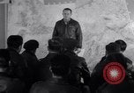 Standbild US Army Air Force Briefing europäische Theater, 1943, aus Sekunde 10 historischem Filmmaterial Videoclip 65675030631