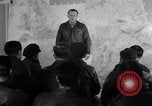 Standbild US Army Air Force Briefing europäische Theater, 1943, aus Sekunde 21 historischem Filmmaterial Videoclip 65675030631