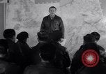 Standbild US Army Air Force Briefing europäische Theater, 1943, aus Sekunde 24 historischem Filmmaterial Videoclip 65675030631
