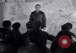 Standbild US Army Air Force Briefing europäische Theater, 1943, aus Sekunde 28 historischem Filmmaterial Videoclip 65675030631