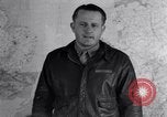 Standbild US Army Air Force Briefing europäische Theater, 1943, aus Sekunde 54 historischem Filmmaterial Videoclip 65675030631